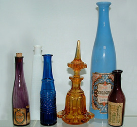 Click photo to see larger pic of Antique Scents and Colognes Bottles